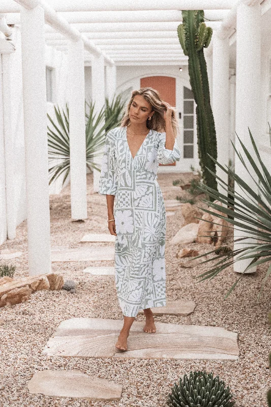 Kolby Long Sleeve Midi Dress - Sage Print Comfortable Draped Midi Dress