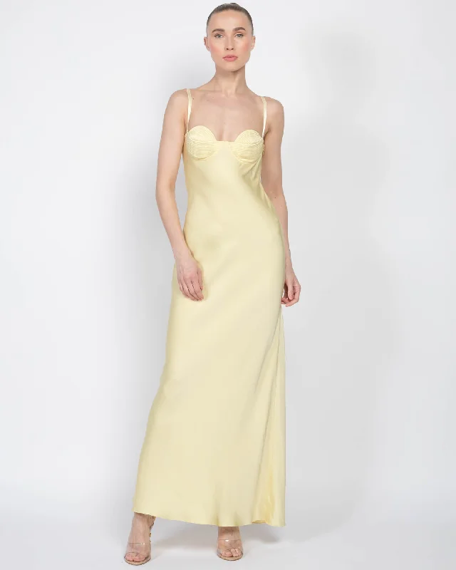 Levi Maxi Dress Chic Off-Shoulder Maxi Dress