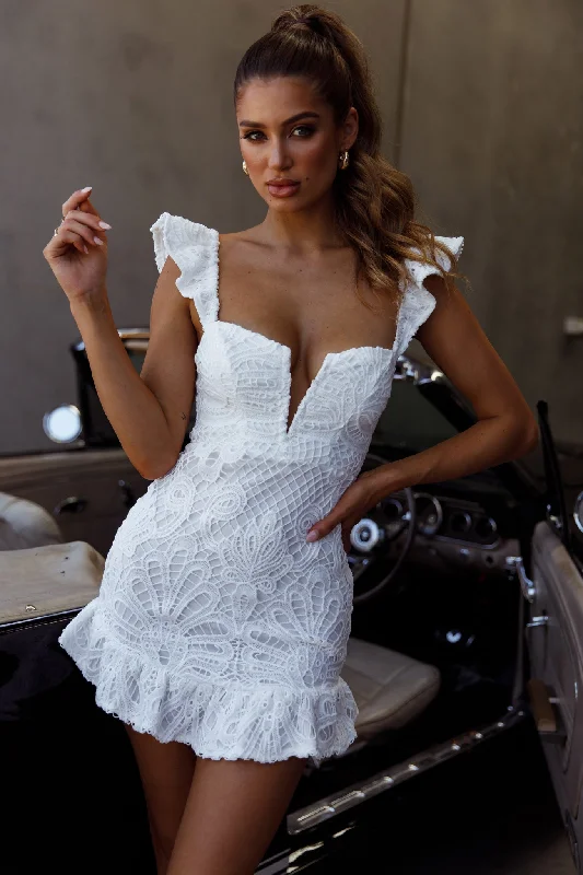 Mon Papillon Lace Mini Dress White Trendy Off-Shoulder Dress Mini
