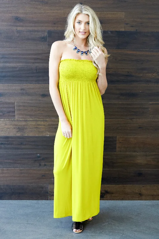 Yellow Solid Strapless Maxi Dress Elegant Pleated Maxi Dress