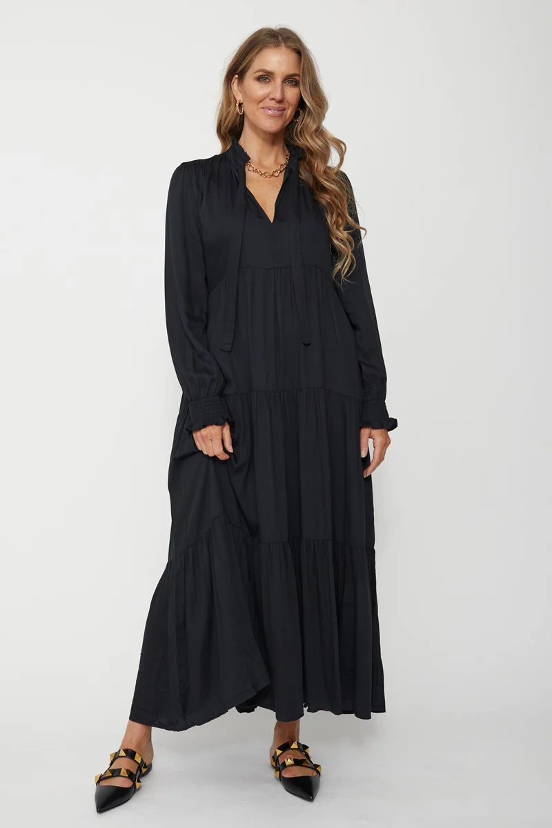 STELLA + GEMMA (LN) Claudia tiered maxi dress! 10