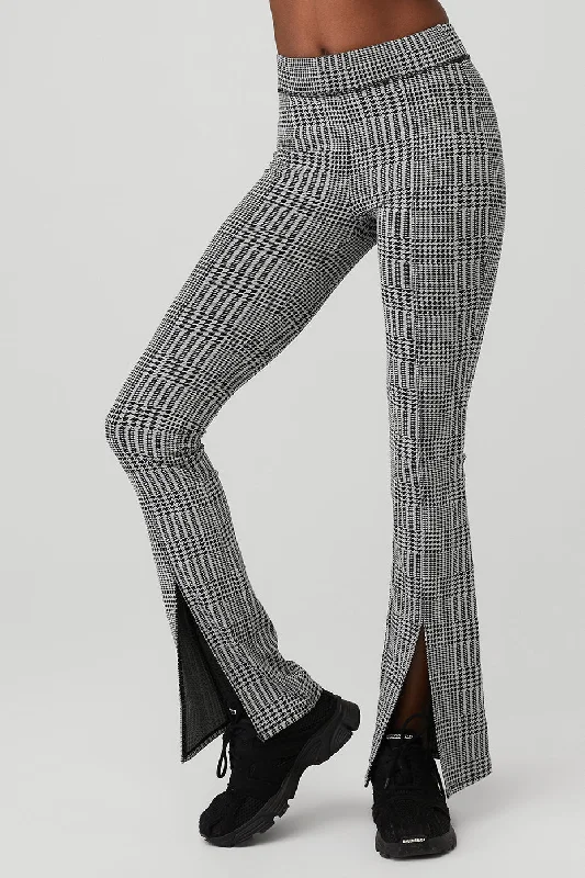 Jacquard High-Waist Glenplaid Flutter Legging - Titanium/Black Chic Velvet Soft Leggings Jacquard High-Waist Glenplaid Flutter Legging - Titanium/Black Chic Velvet Soft Leggings