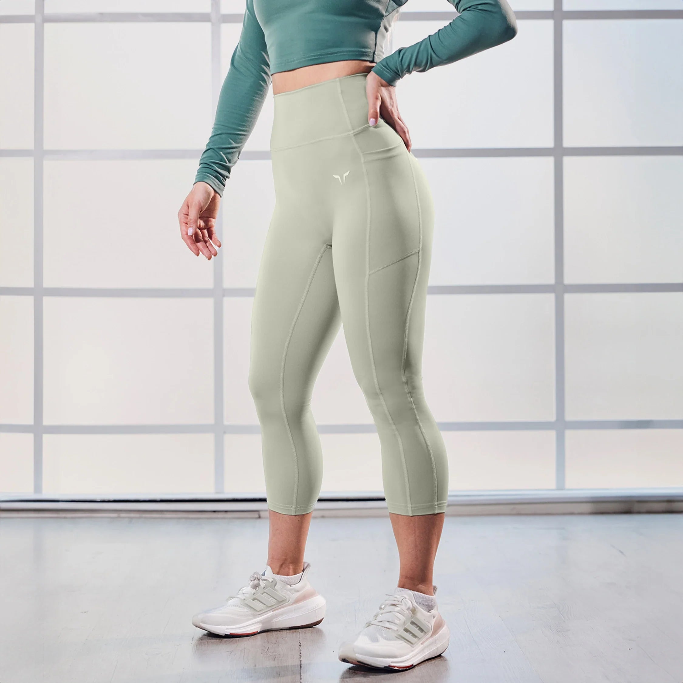 Essential ACT Leggings 21" 2.0 - Desert Sage