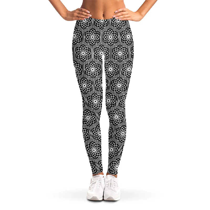 White And Black Lotus Pattern Print Women's Leggings