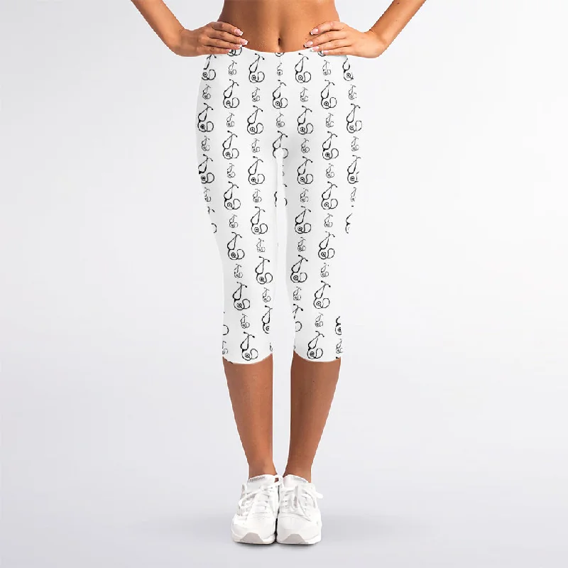 White And Black Stethoscope Print Women's Capri Leggings