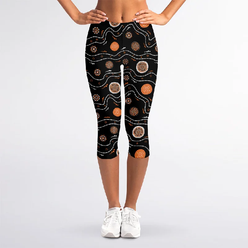 White And Orange Aboriginal Art Print Women's Capri Leggings