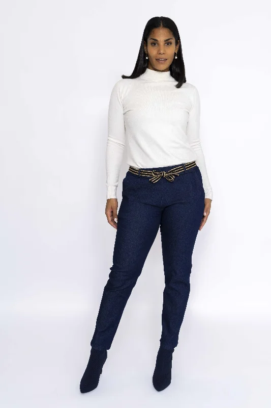 Belted Jeans in Denim Comfortable Low-Rise Jeans