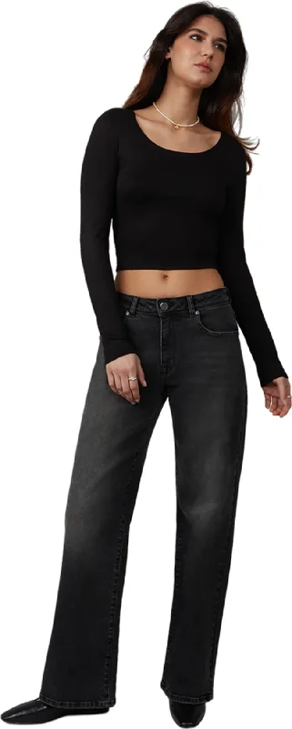 Nova Mid Rise Wide Leg Jeans - Women's|-|Jean à jambe large et taille mi-haute Nova - Femme Fashionable Bootcut Jeans Nova Mid Rise Wide Leg Jeans - Women's|-|Jean à jambe large et taille mi-haute Nova - Femme Fashionable Bootcut Jeans