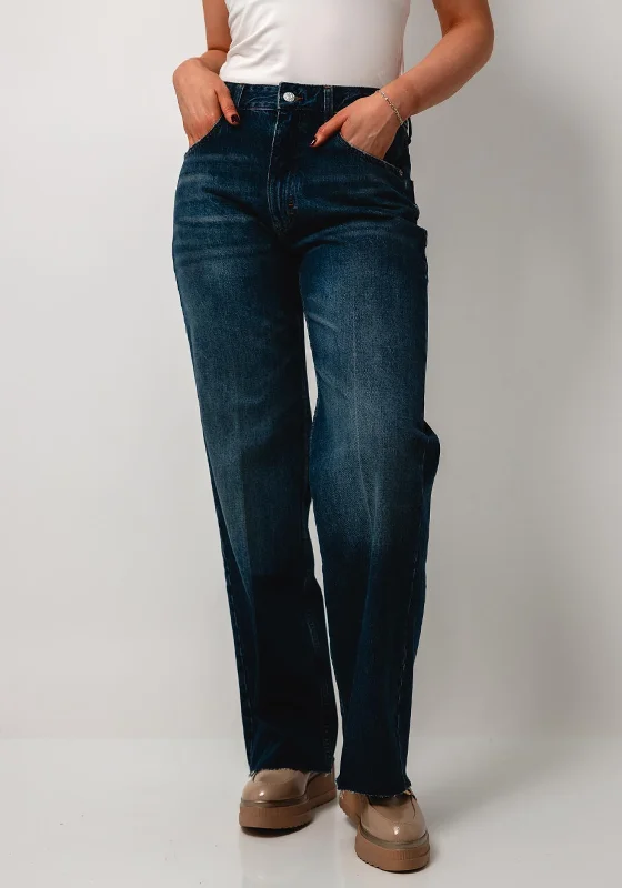 Tommy Jeans Women’s Mia Studded Star Straight Jeans, Blue Fashionable Cropped Denim Jeans